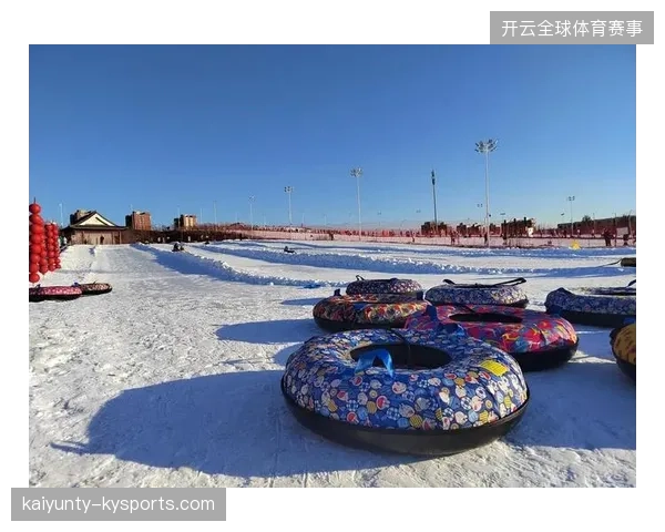 盘山滑雪场游乐园：冬季乐园的极致体验——从雪山顶端到欢乐海洋